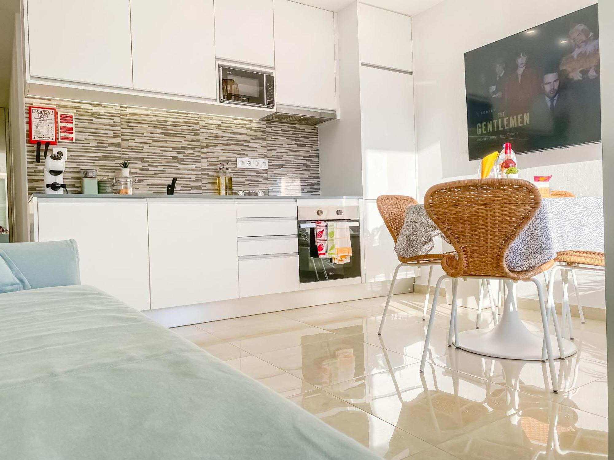 פורטימאו Luxury 2 Min Beach With Balcony, Ocean View, Wifi, Ac, Smarttv מראה חיצוני תמונה