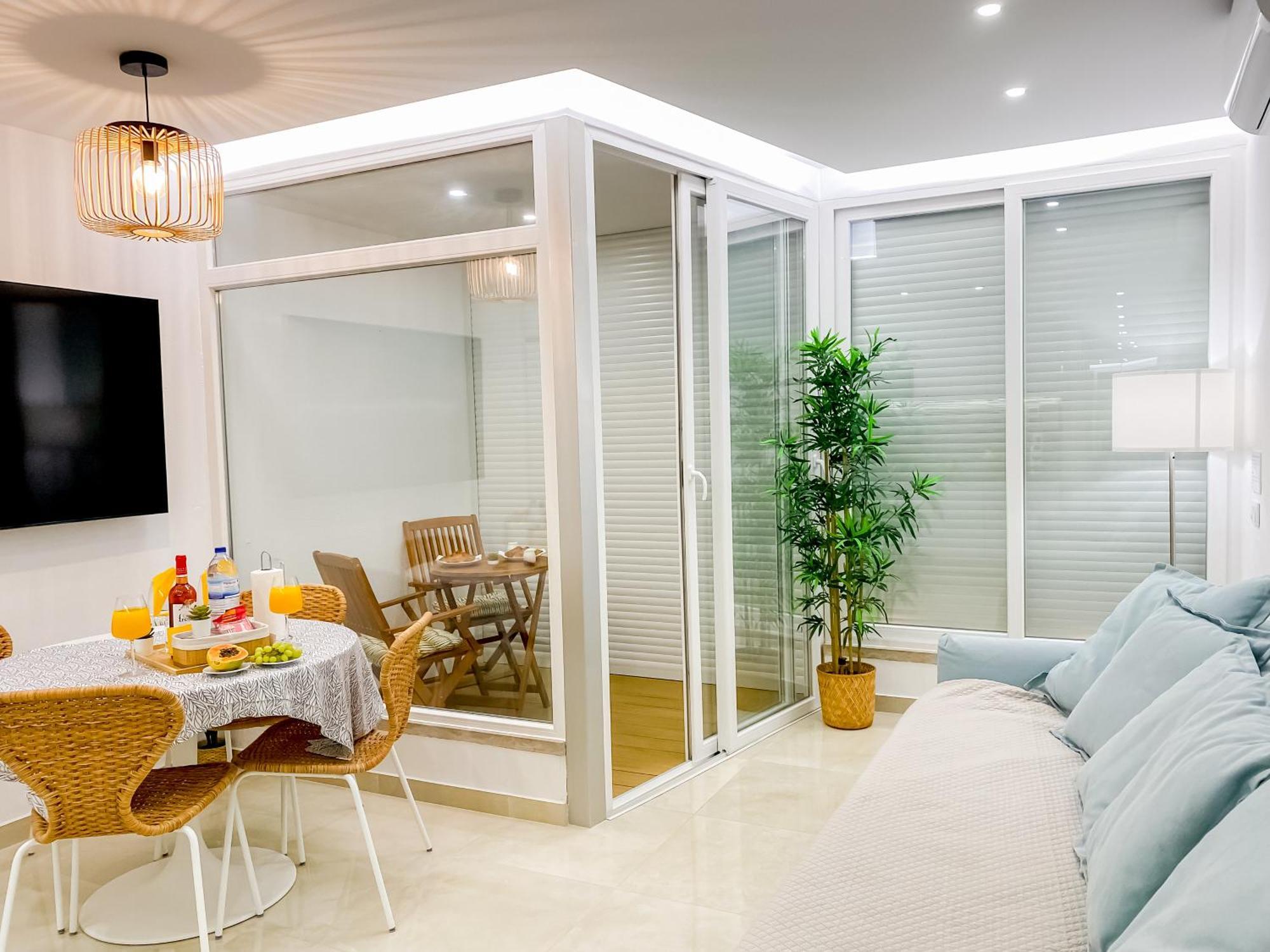 פורטימאו Luxury 2 Min Beach With Balcony, Ocean View, Wifi, Ac, Smarttv מראה חיצוני תמונה