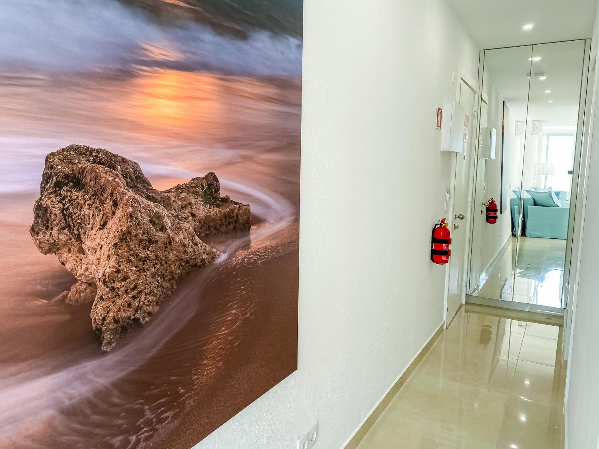פורטימאו Luxury 2 Min Beach With Balcony, Ocean View, Wifi, Ac, Smarttv מראה חיצוני תמונה